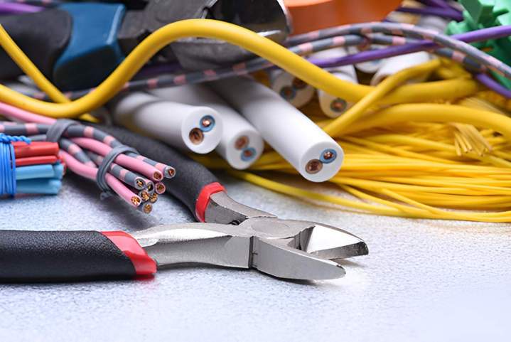 Spécialiste en électricité industrielle Creil